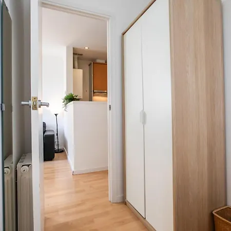 23ptbg1090 - Beautiful 2br Near Sants Appartement